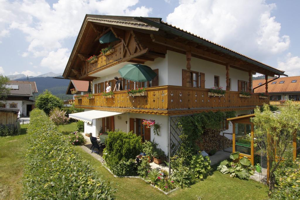 Krün Ferienhaus Andreas מראה חיצוני תמונה